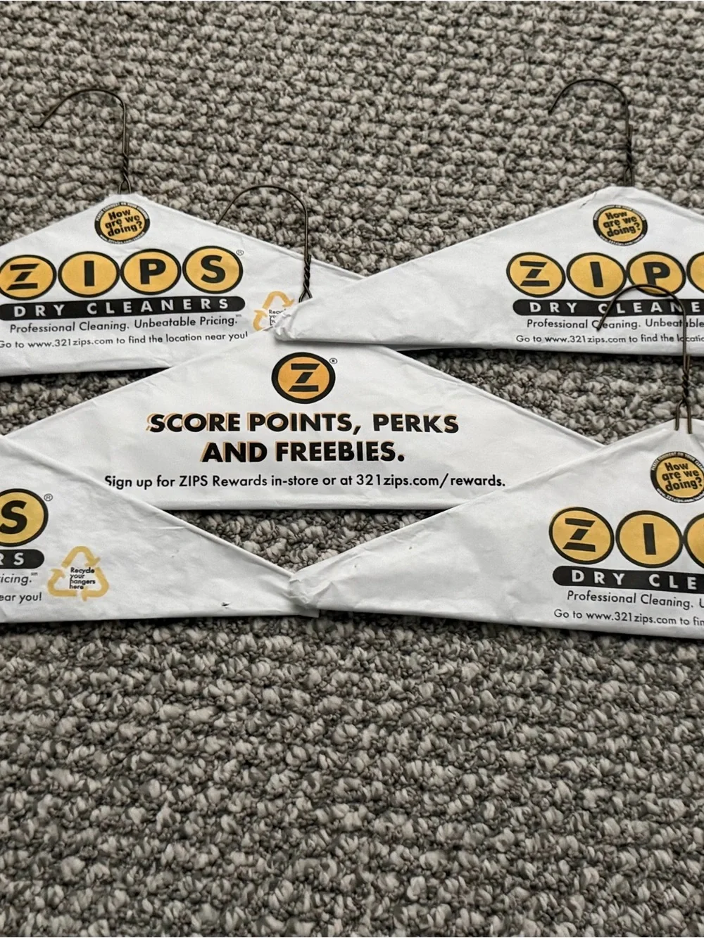 White & Yellow Wire Hangers - Pack of 5